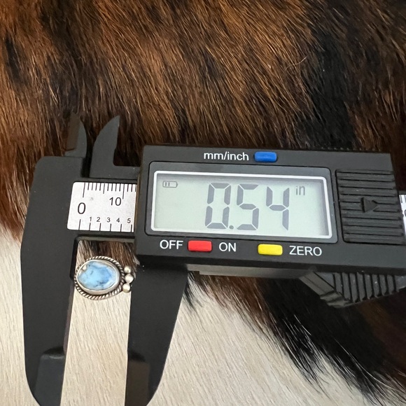 ❤️ Golden Hills Turquoise Navajo Style Matte Sterling Silver Stud Earrings .54”L - Picture 11 of 13